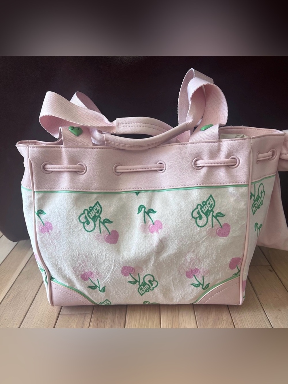 Juicy Couture Retro Juicy Cherry Gelato Daydreamer Tote Bag Cream New Release